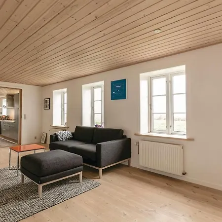 Three-bedroom Holiday In Semesterbostad